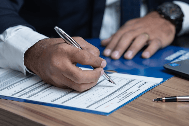 Progress claims and financial institution communication