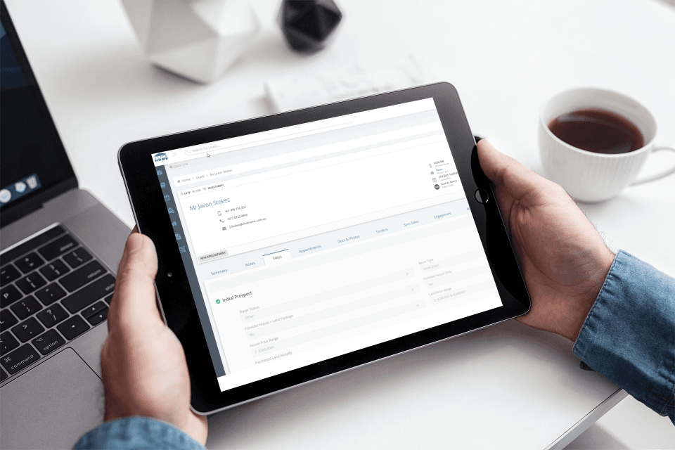Lead management dashboard showing captured leads, hotness scoring, and consultant assignments